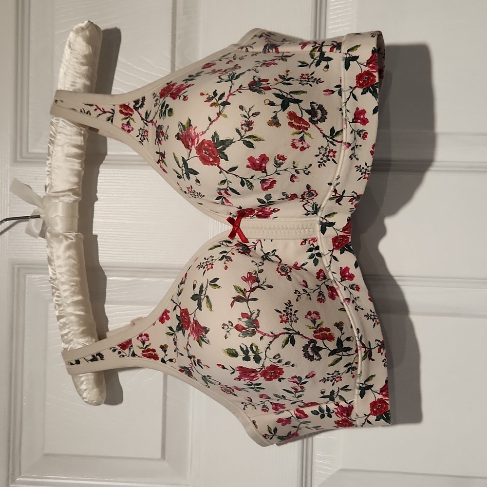 Cacique; 40D, Lightly Lined No Wire